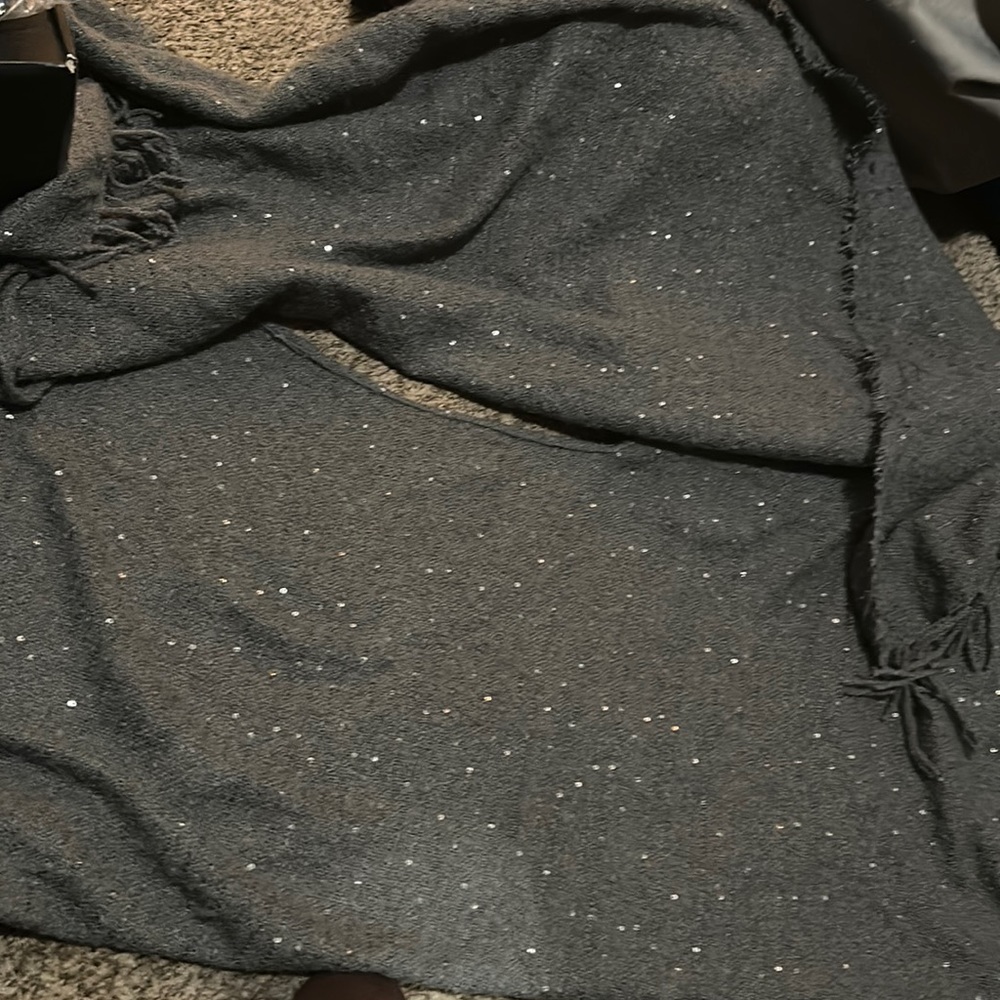 New no tags never been worn shawl